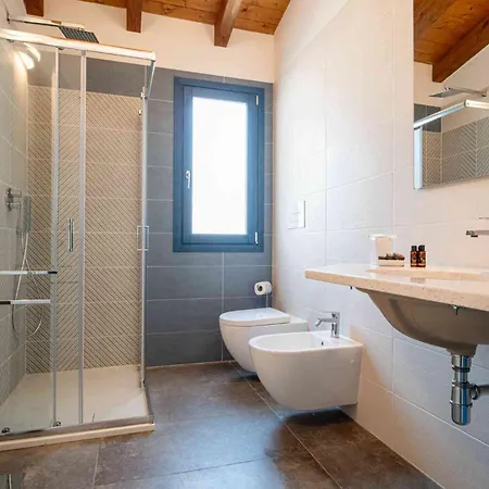 Πανσιόν Luxury La Cinta